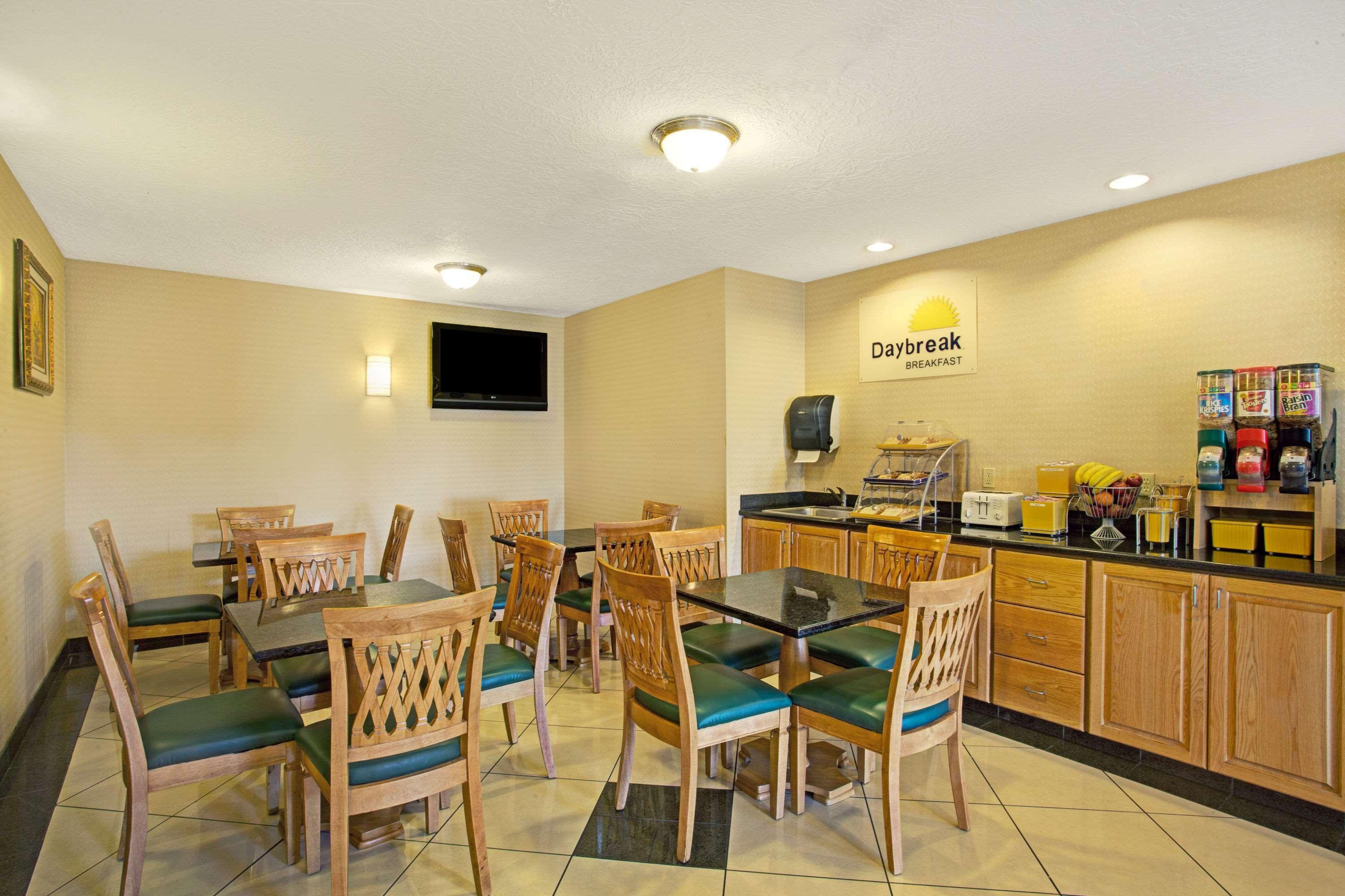 Days Inn By Wyndham Brigham City Ngoại thất bức ảnh